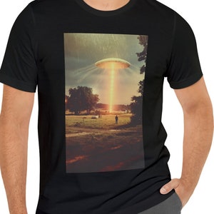 E.T. Aliens Extraterrestrial Alien Abduction Tshirt Shirt Graphic Sci-Fi Cosmic Invaders T Shirt Apparel Clothing Retro Inspired Tee UFO