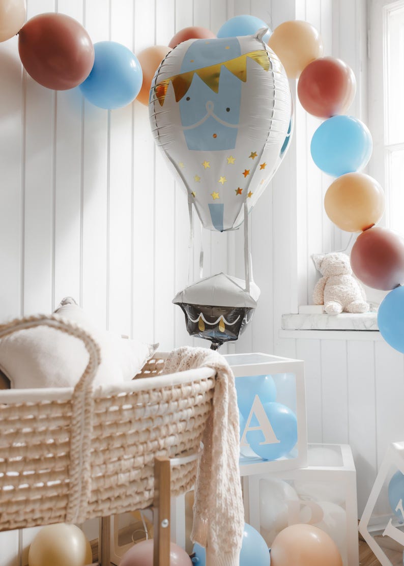 4D Hot Air Balloon Foil Balloon: Baby Shower Birthday Party Decor 40 x 86 cm image 4