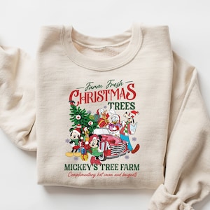 Bluza Vintage Disney Farm Fresh, Mickeys Tree Farm, Mickey And Friends Christmas Shirt, Christmas Disney Family, Christmas Gift Shirt
