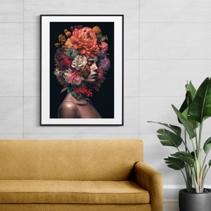 Puede incluir: Una mujer con una corona de flores coloridas en la cabeza. Las flores son principalmente rojas, naranjas y rosas. La mujer mira hacia un lado y tiene una expresión seria en su rostro. El fondo es negro.