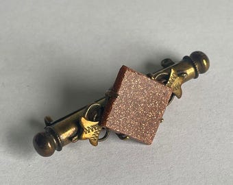 German Goldstone nanny brooch, sewing etui