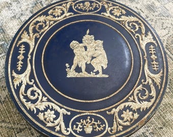 Huntley & Palmers Biscuit Tin