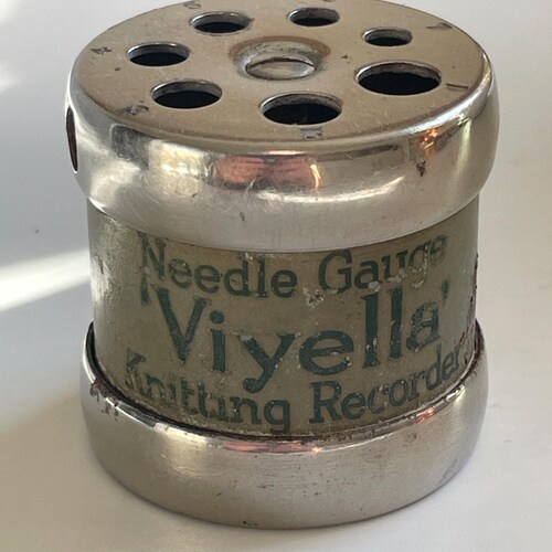 Vintage Viyella Knitting needle Gauge and row counter