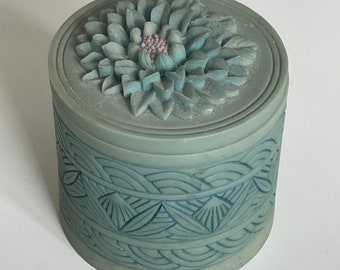 Green ceramic lidded pot, flower design, vintage trinket