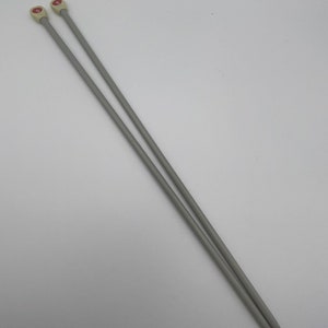Vintage plastic knitting needles, 5mm
