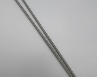 Vintage plastic knitting needles, 5mm