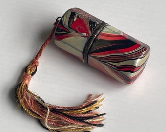 Enamel Red marbled sewing etui, thread and thimble holder