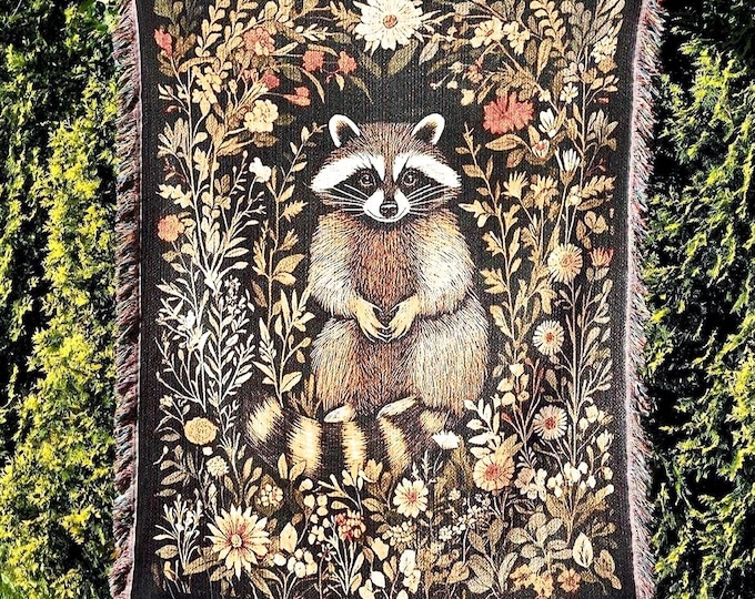 Raccoon Woven Tapestry Blanket, Retro Cottagecore Home Decor, Floral Vintage Housewarming Gift for Raccoon Lovers