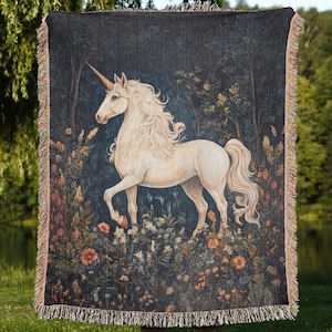 Medieval Unicorn Woven Tapestry Blanket - Cottagecore Fairytale Decor, Enchanted Unicorn Lover Gift, Fantasy-Inspired Jacquard Throw
