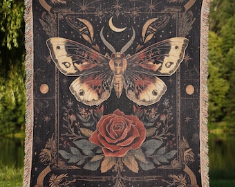 Manta tejida con polilla bruja, tapiz de rosas, manta celestial