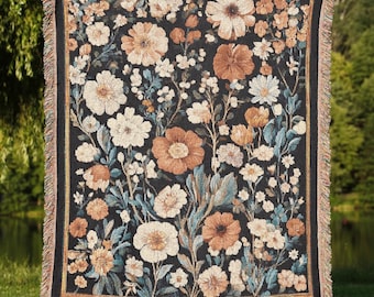Dark Floral Woven Blanket – Tapestry Throw with Vintage Wildflowers, Moody Botanical Cottagecore Decor, Gothic Wall Hanging, Gift for Her