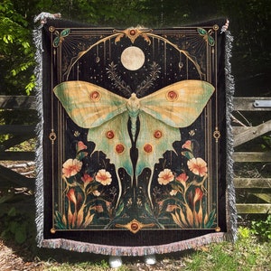 Witchy Luna Moth Woven Blanket, Cottagecore and Dark Academia Throw, Witchy Decor Tapestry for Goblincore Lovers, Moth and Moon Lover Gift