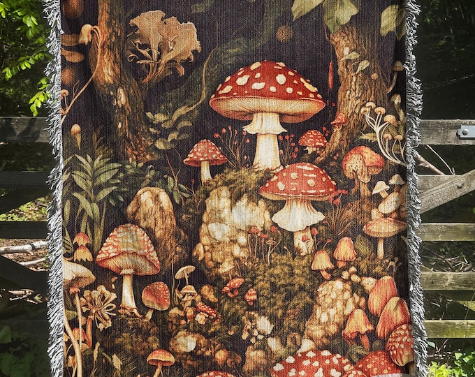 Mushroom and Moss Tapestry Blanket, Cottagecore Forest Fungi Wall Art, Woven Nature Lover Woodland Decor, Rustic Mushroom Lover Gift
