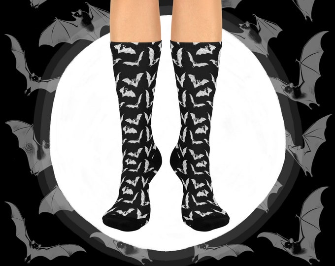 Halloween Bat Socks – Goth Crew Socks with Bats, Spooky Season Gift, Cute Halloween Socks for Her or Him, Cozy Gothic Socks