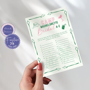 Camp Bachelorette Bridal AZ-spelsjabloon, bewerkbare canva-activiteitenkaart, grillige handgetekende roze groene kippen Last Trail Before Veil CAMP1