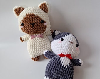 Entzückende gehäkelte Kätzchenkatze, handgemachter Amigurumi-Plüsch