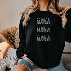 MAMA Sweatshirt, Expecting Mom Sweatshirt, Unisex Heavy Blend Crewneck Sweatshirt
