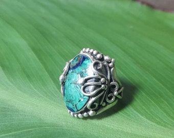 Handcrafted Silver Ring with Azurite - Artisan-Made from Ecuador