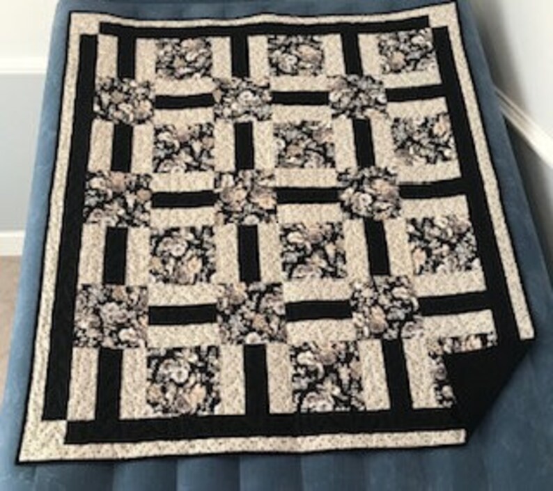 Black & White Flower Quilt Etsy