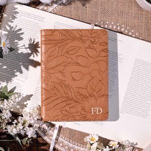 Embossed Floral Leather Kindle Case: Retro Brown Reader Cover