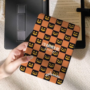 Halloween Checkerboard Kindle Case: Auto Wake/Sleep, Clear Back