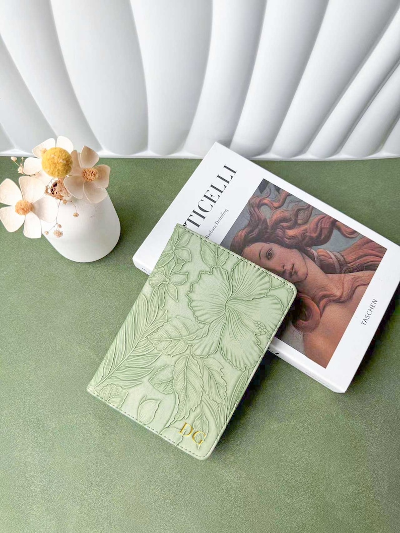 Retro Green Flower Leather Kindle Case, Personalized Kindle Case, All New Kindle Case, Paperwhite 6.8 case kindle 10th 11th Gen