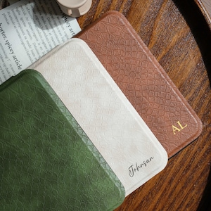 Personalized Croc Embossed Kindle Paperwhite Case, Custom Name Kindle Cover for 12th Gen 2024 & 11th Gen, Gift for Book Lovers