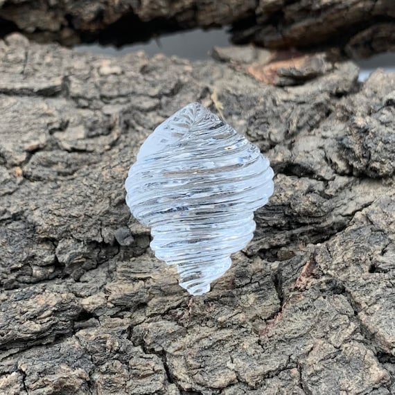Clear Quartz Sea Shell Carving: Gemstone Jewelry Making (26x20mm)
