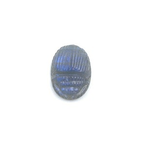 Handmade Labradorite Scarab Carving: Gemstone Jewelry Making (17x12x6mm)