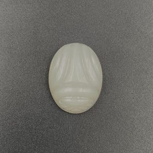 White Moonstone Scarab Beetle Carving: Ring/Pendant Gemstone (20x15x7mm