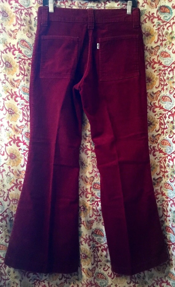 Amazing 1970s Women’s Marron “LEVIS Bell Bottoms” 