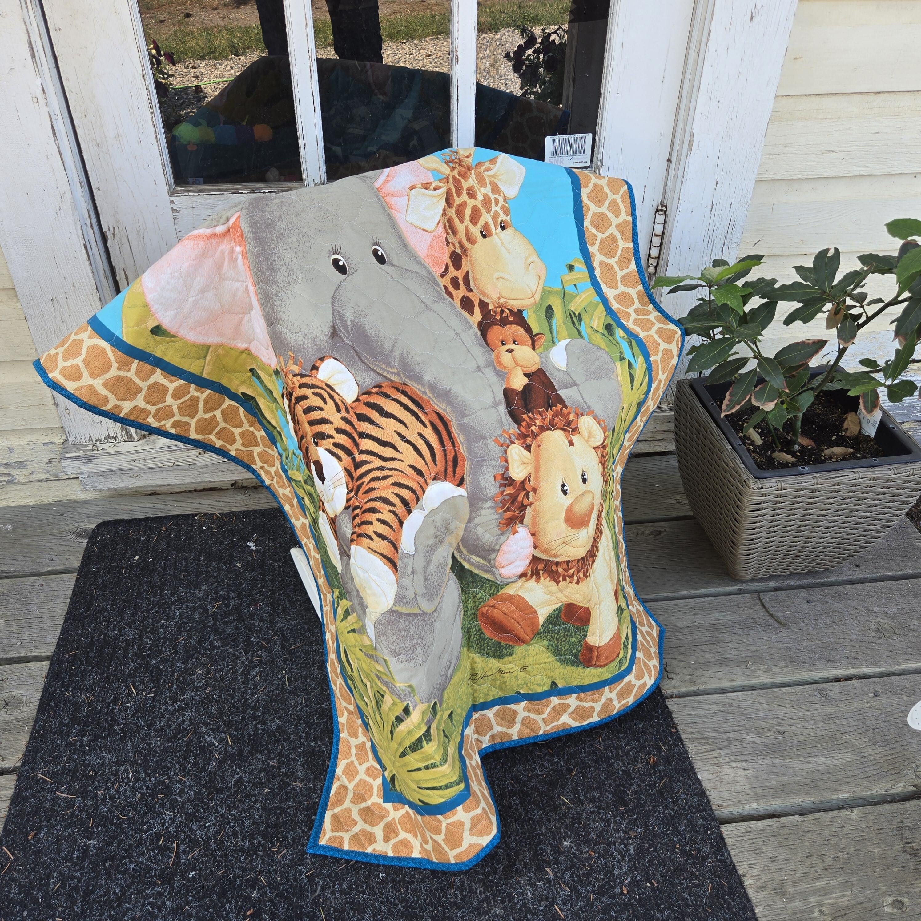Jungle Animals Baby Quilt, Baby Quilt, Elephant Quilt, Toddler Quilt ...
