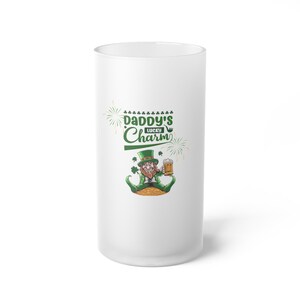 Jarra de cerveza de vidrio esmerilado con el amuleto de la suerte de papá para el Día de San Patricio, regalo del Día de San Patricio, taza con trébol, regalo de cerveza, regalo irlandés para hombres y mujeres