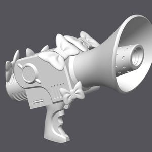 Può includere: Un megafono bianco stilizzato con fiocchi decorativi. Il megafono presenta un'impugnatura, un corpo cilindrico e una tromba svasata. Fiocchi decorativi sono posizionati attorno al corpo del megafono. Il design è reso in 3D.