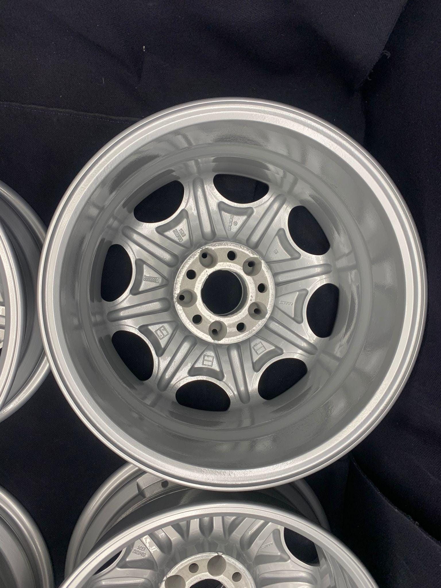 M aｒｏ Mercedes R129 Original OEM 8 Holes Alloy Wheels 8jx16 ET34