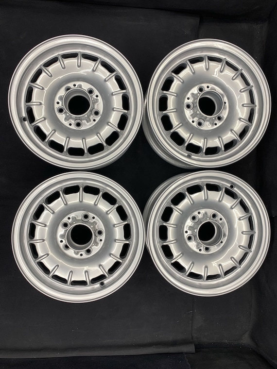 Mercedes W123 Bundt Original Baroque Alloy Wheels 5.5jx14 ET30