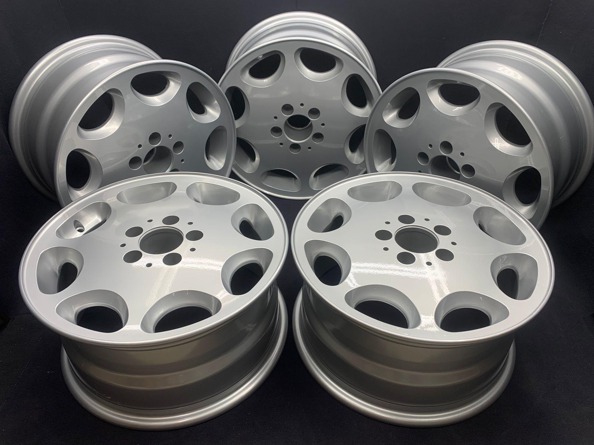 Mercedes W124 E500 Original OEM 8 Holes Alloy Wheels 8jx16 ET34