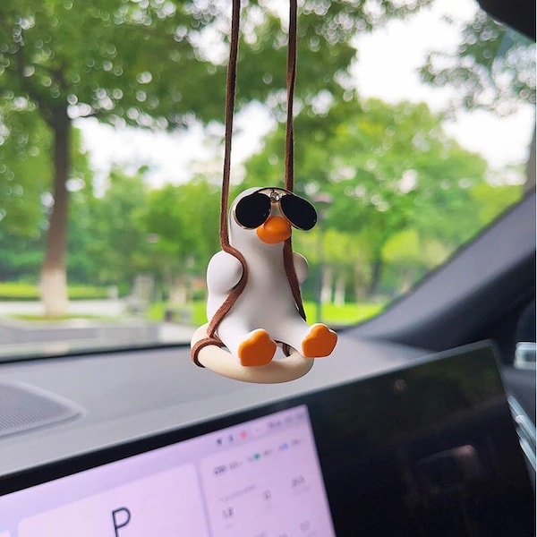 Anime décoration d'intérieur de voiture mignon canard oscillant rétroviseur pendentif rétro Kawai décoration de voiture Adorable balançoire canard cadeau