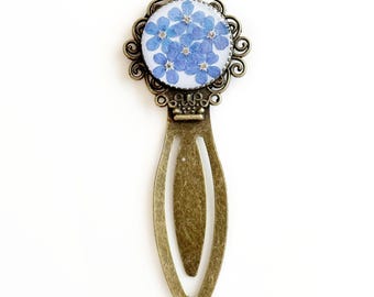 Handmade resin bookmark, real pressed flowers, gift for book lovers, antique style