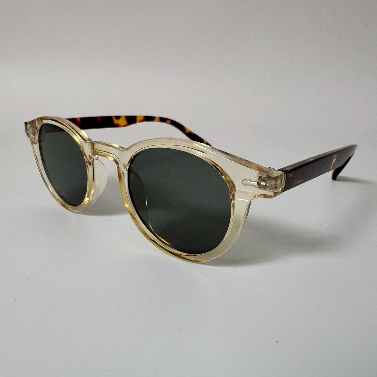 Beautiful Fashion Tortoise Shell Sunglasses. Closet clear out no returns. Closed Round Reading Glasses | eyebobs main image 4