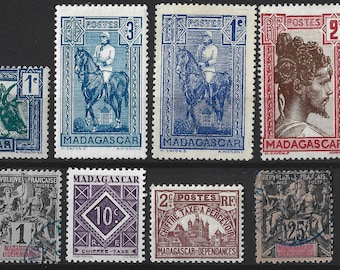 10 timbres-poste de Madagascar des années 1890 et 30. Collection vintage de timbres malgaches. Afrique, africaine. Île.