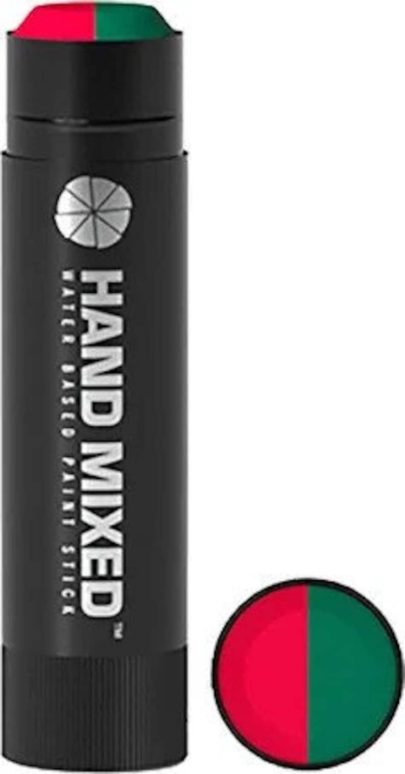 Hand mixed duo Water Based Paint Stick. Mini version. Available in 11 different colour variations. Changes colours when drawing or writing.