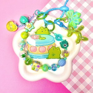 Kawaii Keychains | Frog Keychain | Green Frog Keychain | High Quality Keychain | Cute Keychains | Acrylic Keychain