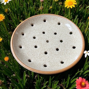 Seifenablage Keramik Rund Glasiert | Handgetöpfert | Unikat aus Nepal | Fairtrade | blau + beige | Naturprodukt | Steingut | Seifenschale