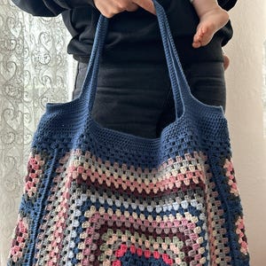 Knit Tote Bag, Boho Style Crochet Tote Bag, Granny Square Tote Bag, Multicolor Large Tote Bag, Reusable Shopping Tote Bag