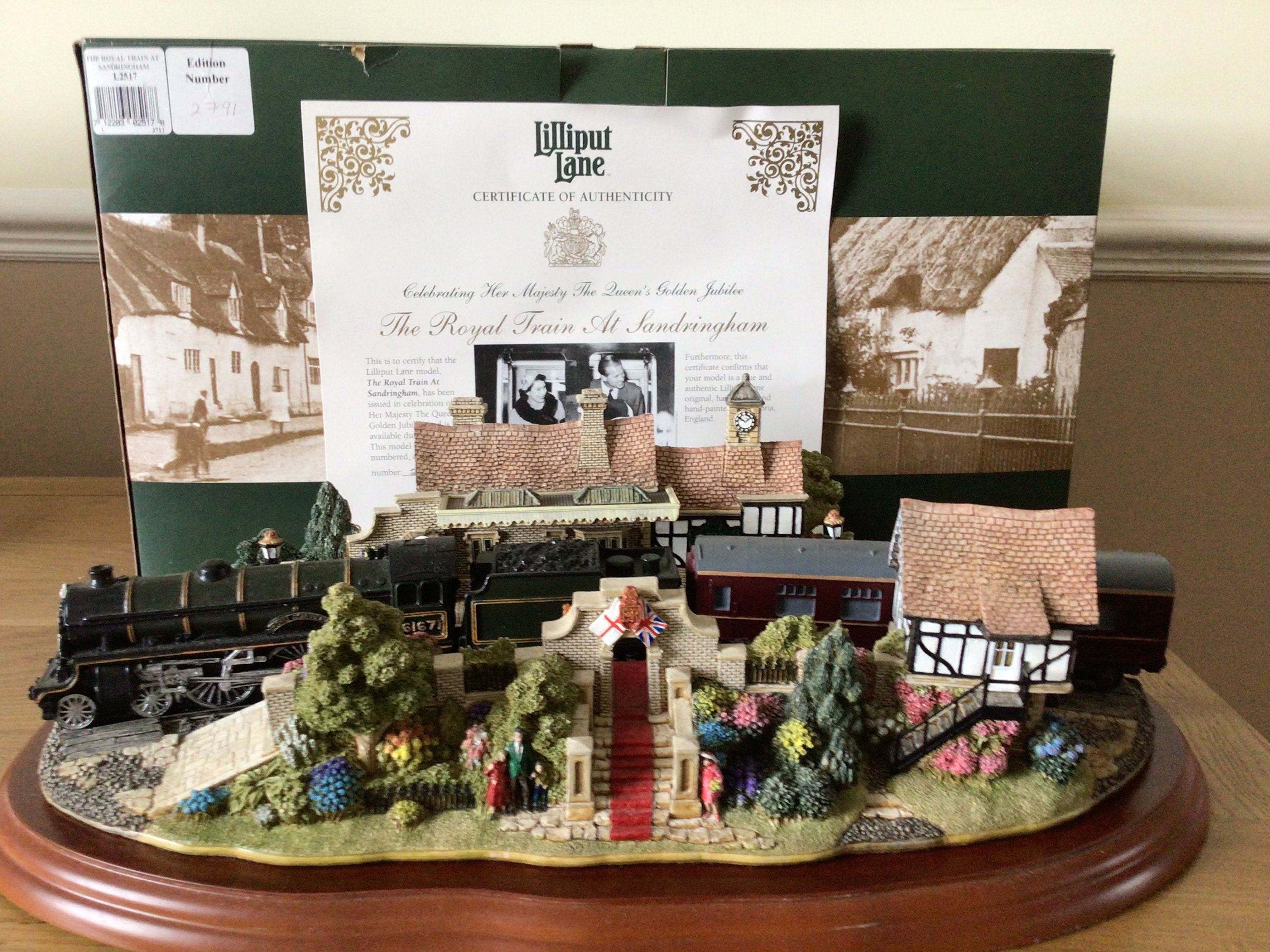 置物 THE  TRAIN AT SANDRINGHAM 1200px-Sandringhamplatformone.jpg