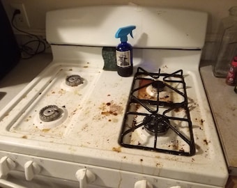 All Natural Thieves Type Cleaner: Powerful Essential Oil Blend in glass bottle