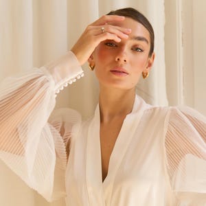 White bride Robe with pleated sleeves, Floor length robe, Bridal robe Long, Floor length dressing gown, Bridesmaid Robes