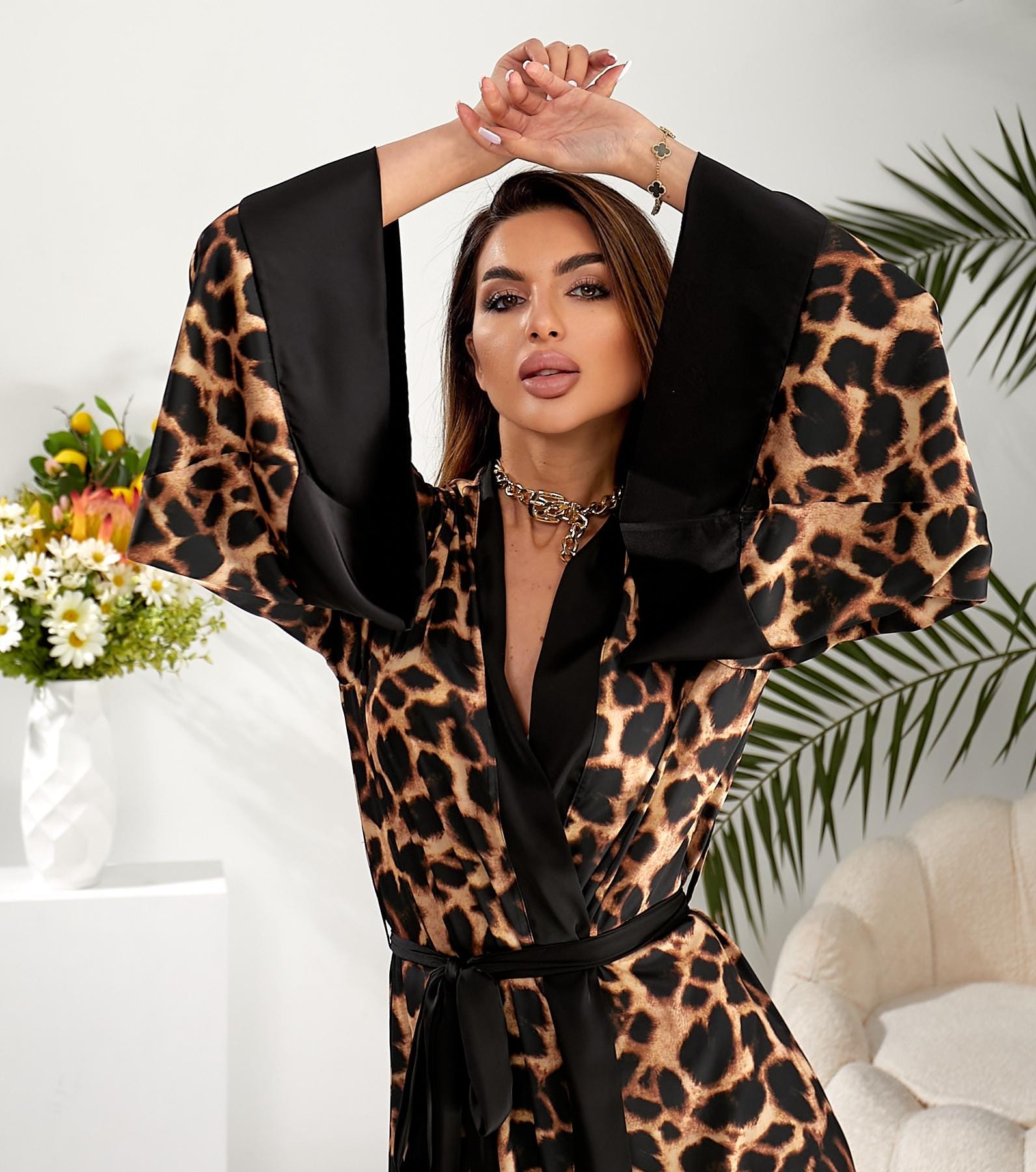 【送料&関税込】Black Kimono Bathrobe With Leopard Trim In C Leopard Kimono Robe, Long Satin Floor Length Silky Dressing