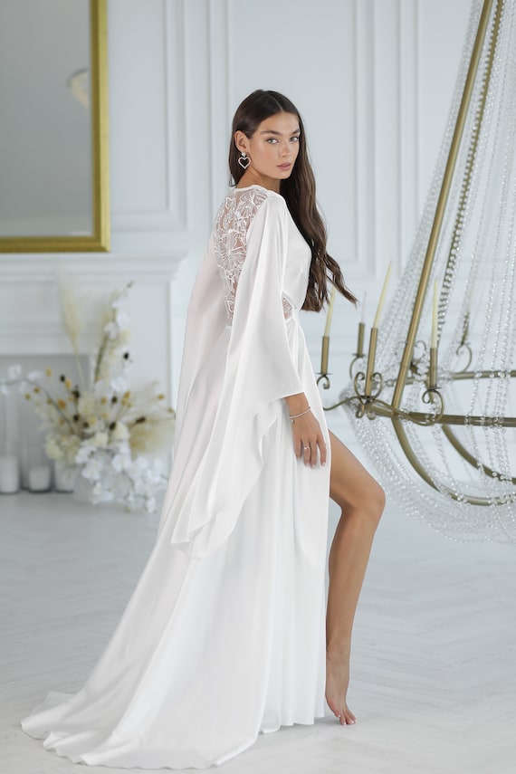 white dressing gown silk Amazon.com: BATHGOWN Long Wedding Robe with Train Satin Silk Bathrobe  Bridal Boudoir Nightgown Luxury White Dressing Gown : Clothing, Shoes &  Jewelry
